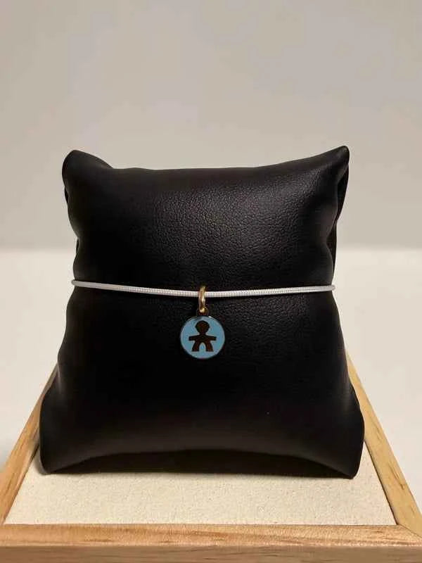 Pendentif en or enfant garçon – Or 750 – Émail bleu