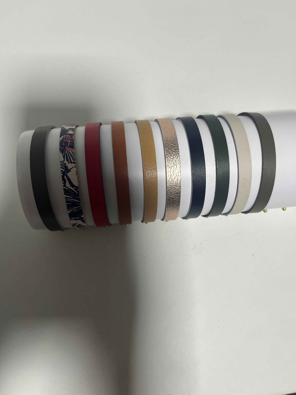 Lot de 10 cuirs réversibles – Bracelets Les Georgettes