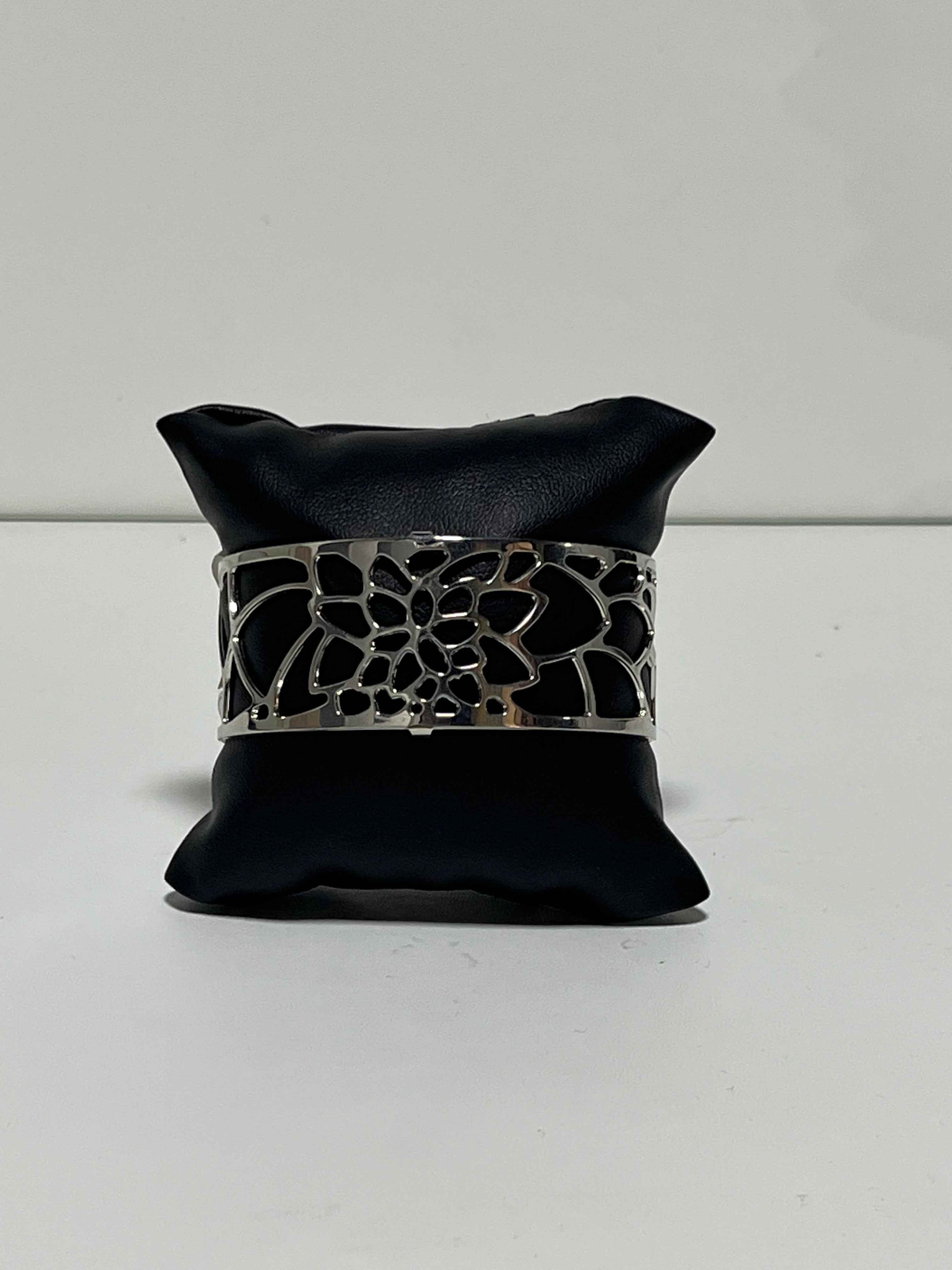 Bracelet Les Georgettes argenté à motif floral