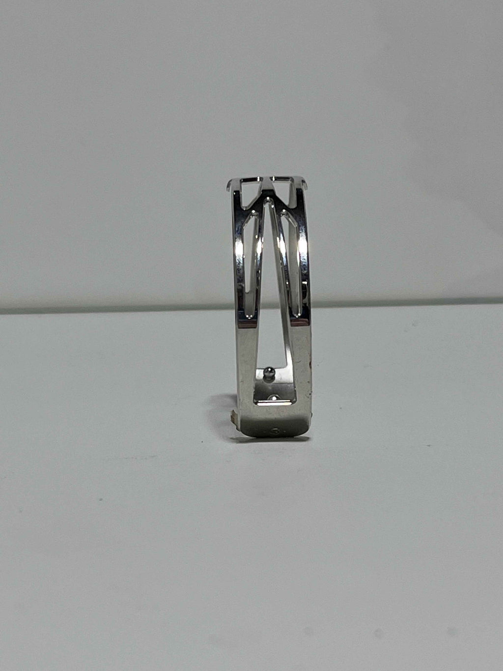 Bracelet manchette ajouré – argenté