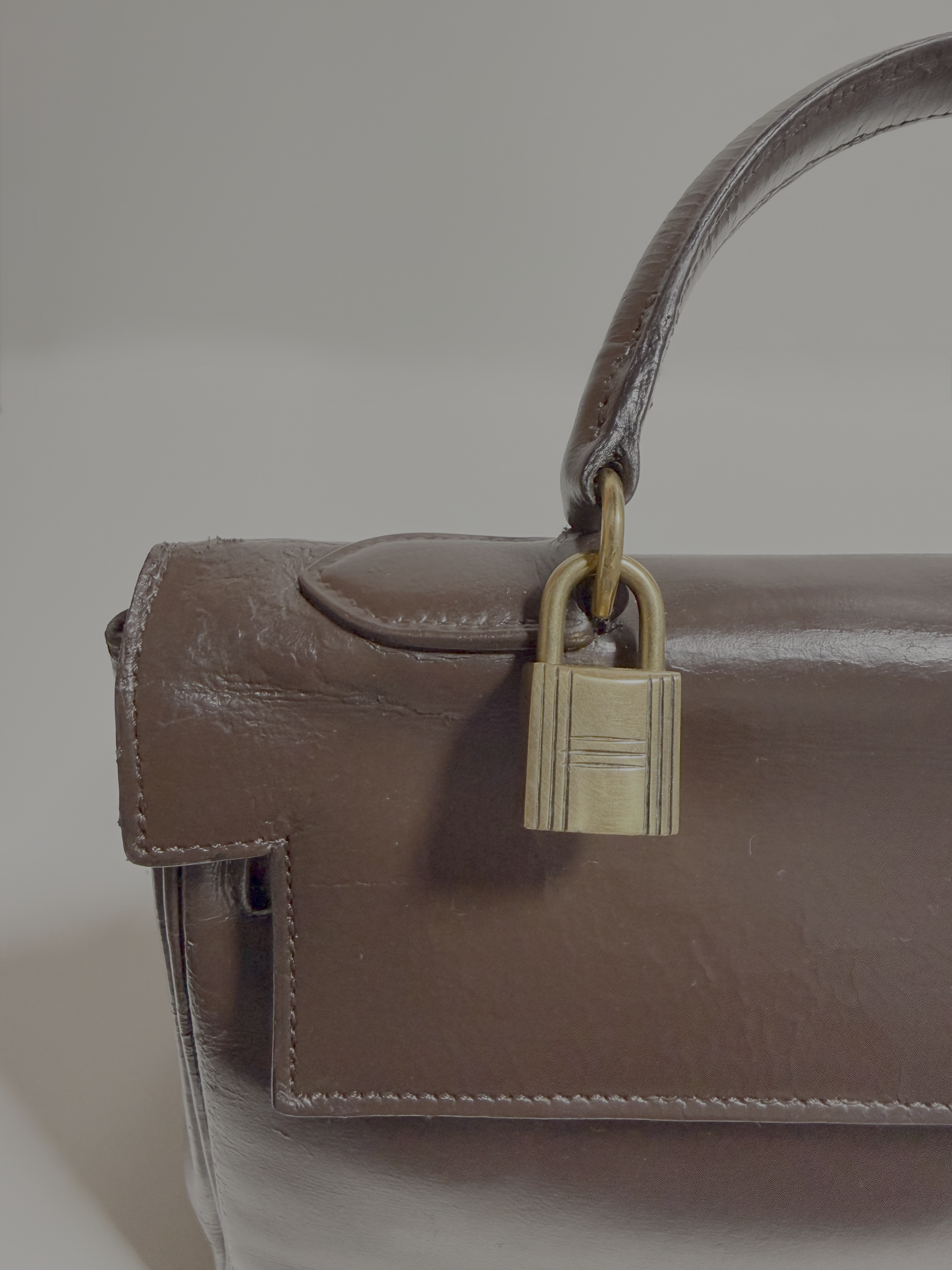 Hermès Kelly 32 Retourné 1972– Box Cacao – Vintage – Fermoir Or