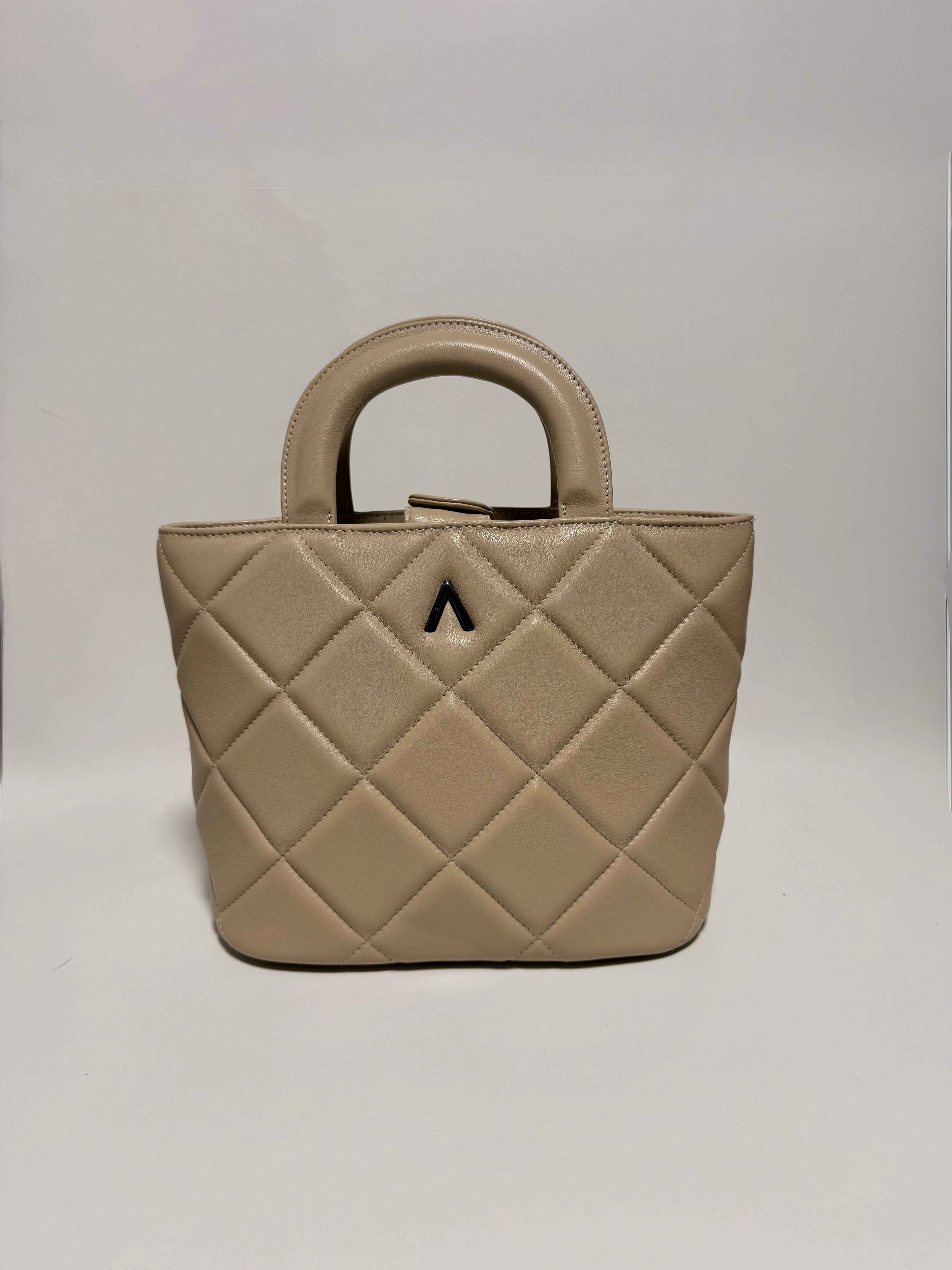 Sac à Poignée en Cuir Beige Matelassé