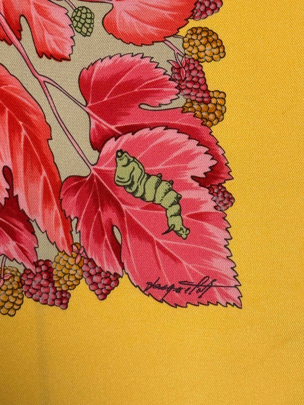 Carré Hermès “L’Arbre de Soie”, en twill 100% soie, fabriqué en France