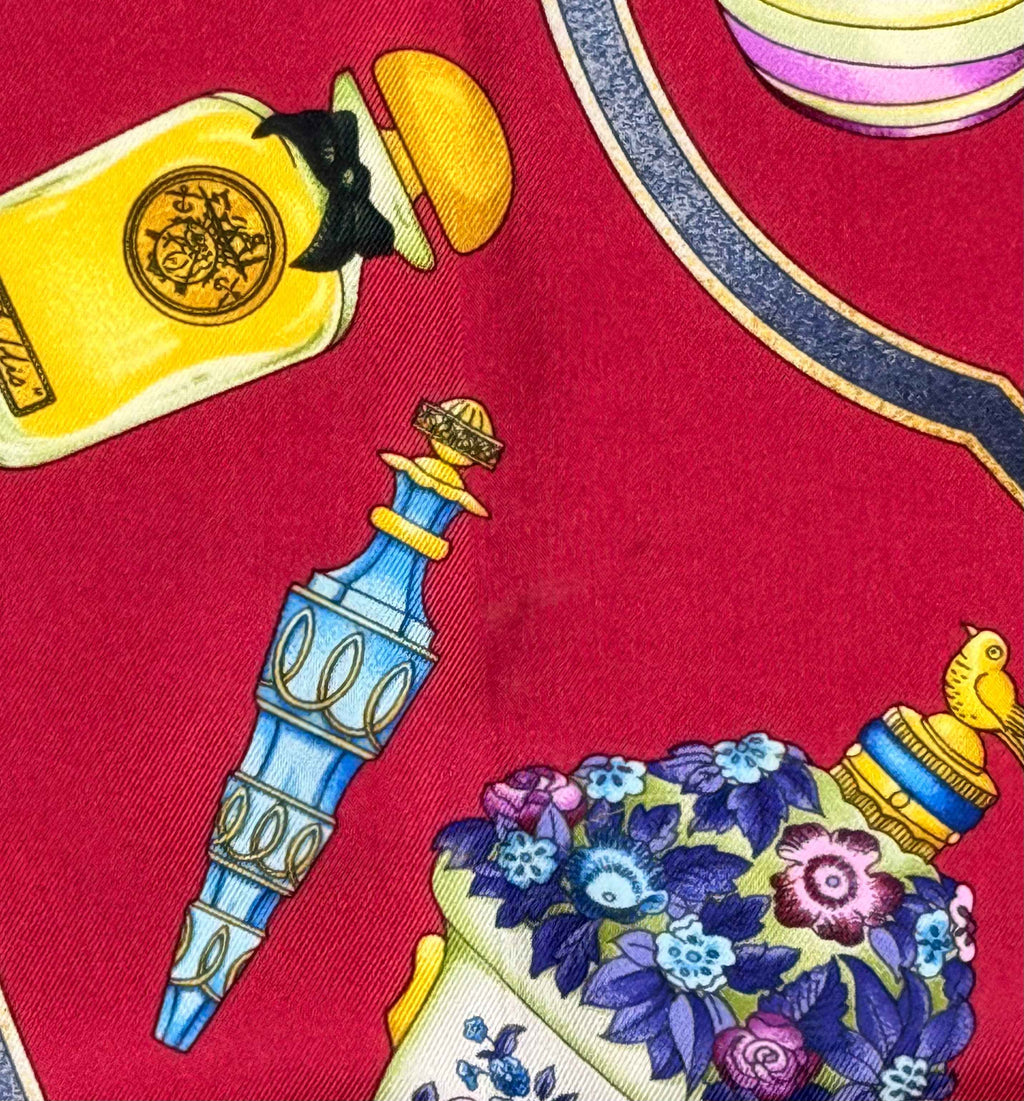 Carré Hermès "Qu’importe le flacon, pourvu qu'il y ait l'ivresse"