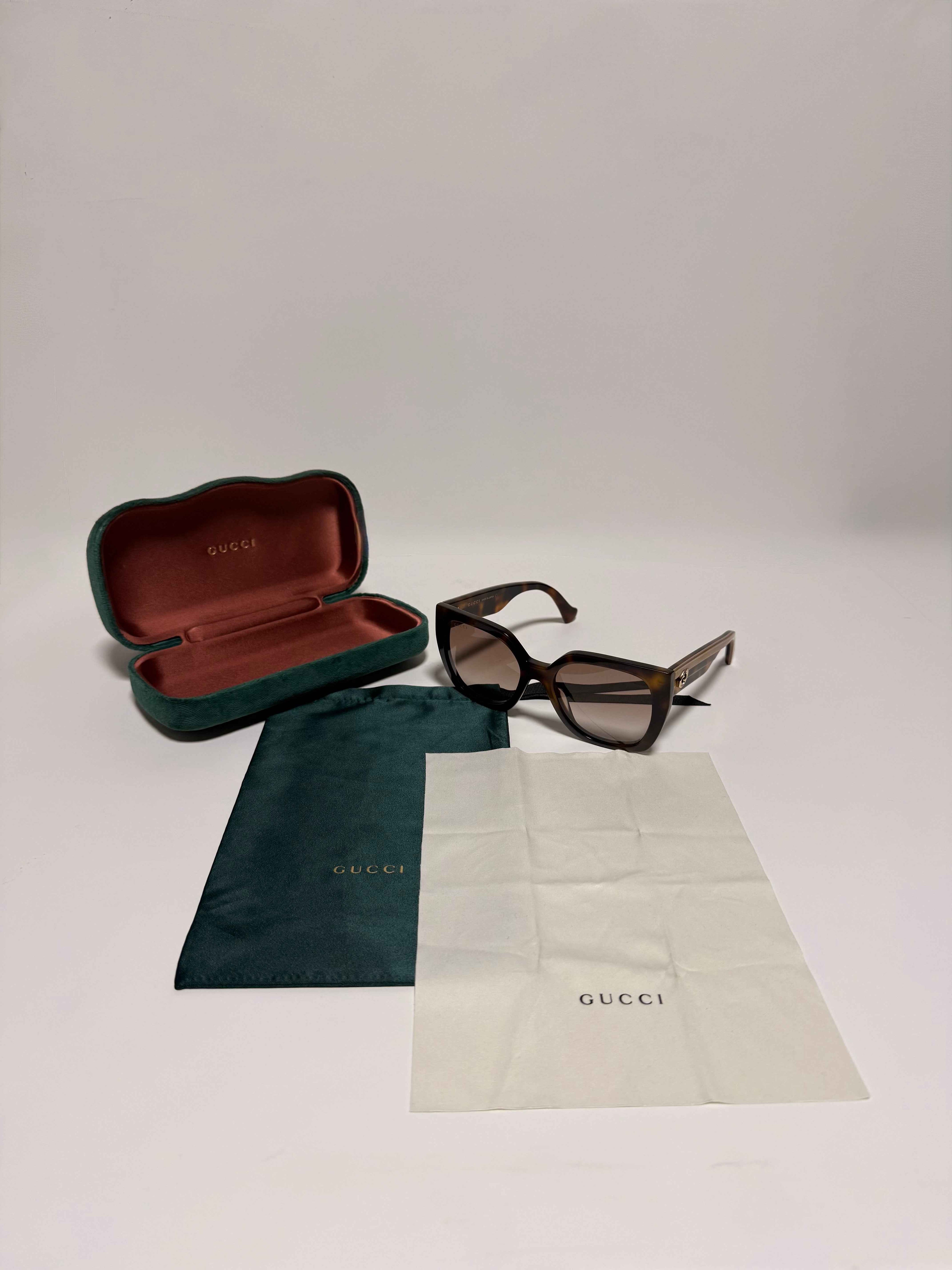 Lunettes de soleil Gucci écaille marron – étui & pochon d’origine