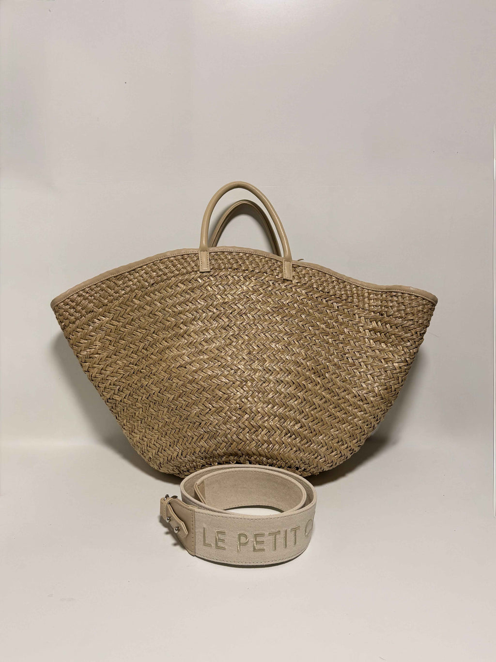 Panier en Raphia Tressé Cuir Beige