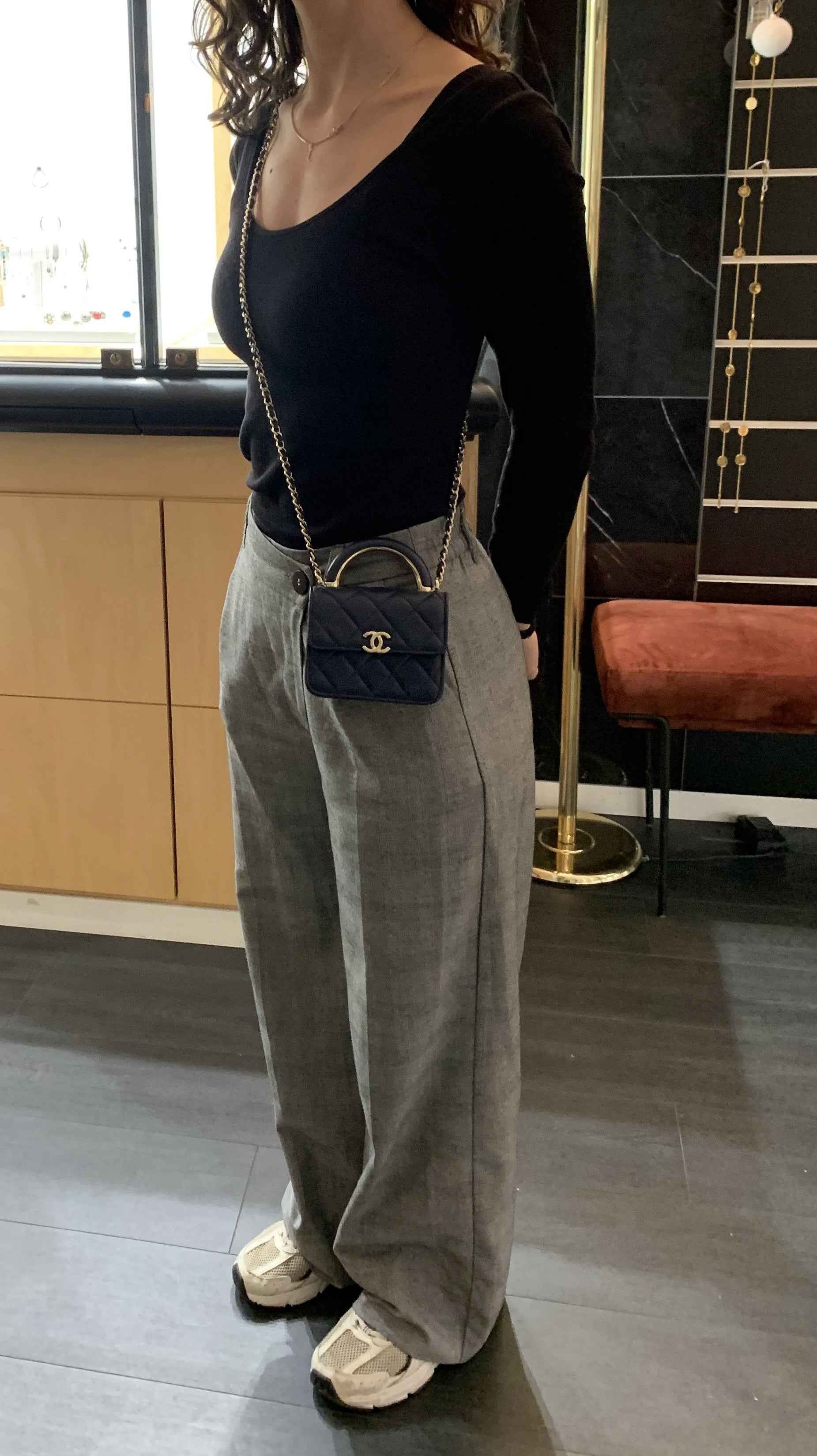 Chanel 12 cm – 2022 – Cuir agneau matelassé bleu marine